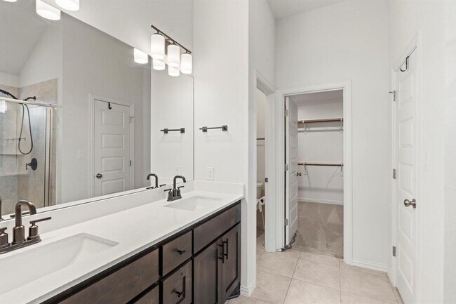 Building Photo - 705 Coyote Crk Wy