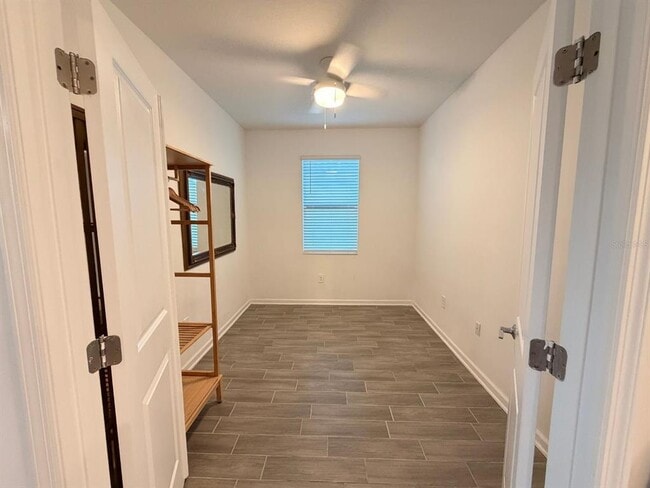 Building Photo - 9412 Revere Ave