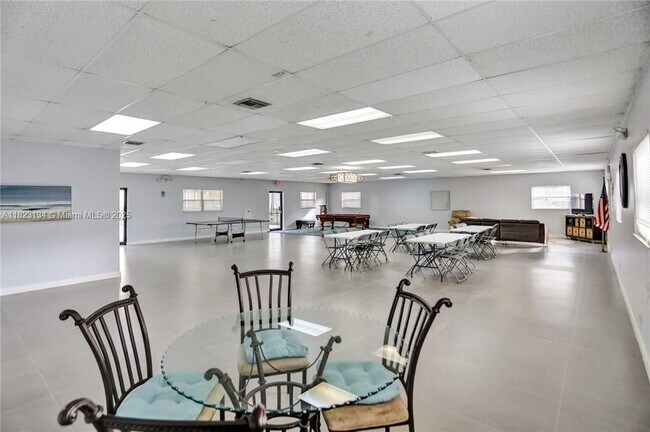 Building Photo - 6500 Cypress Rd
