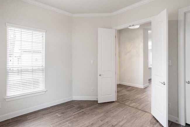 Building Photo - 3212 Prentiss Ln