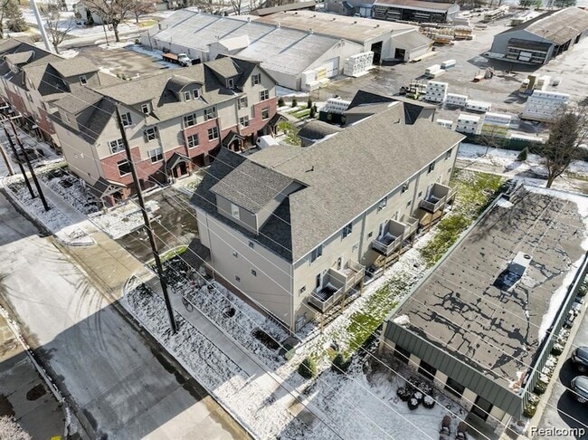 Building Photo - 3426 Primary St