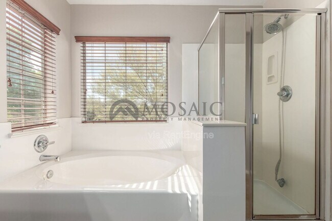 Building Photo - 1650 E Joseph Way