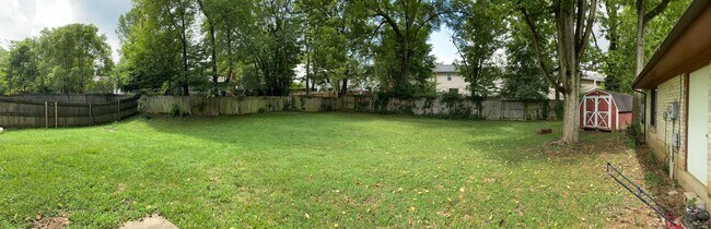 Building Photo - Spacious, All Electric 3 BR House! Fenced Backyard! W/D Hookups, Off-Street Parking