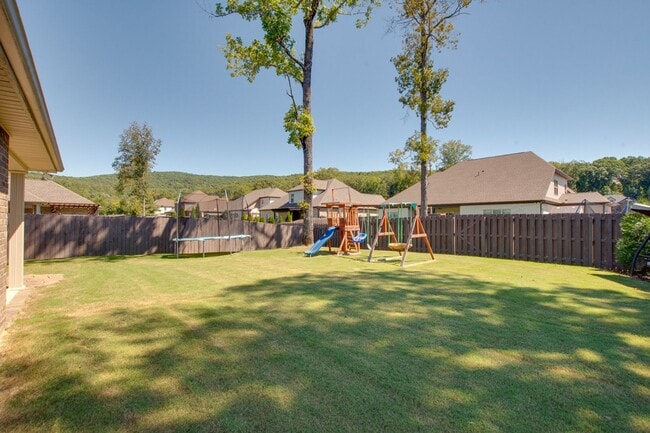 Building Photo - HAMPTON COVE/ OWENS CROSSROADS AREA