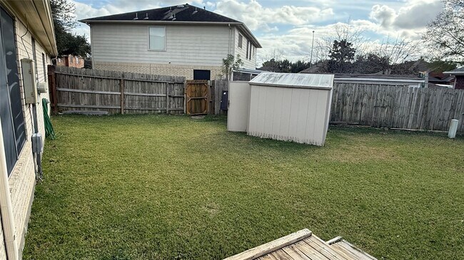 Building Photo - 16806 Pheasant Creek Ct