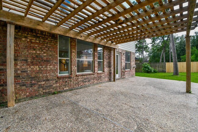 Building Photo - 18 Hadlock Pl