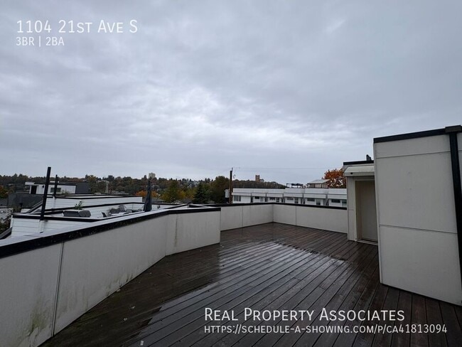 Building Photo - 1104 21st Ave S
