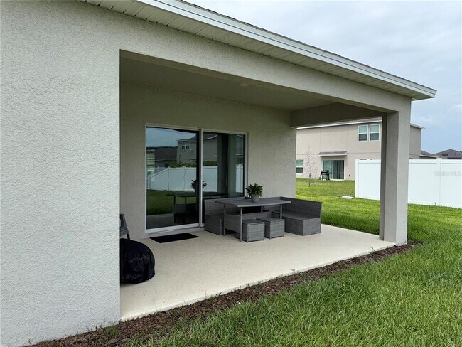 Building Photo - 121 Citrine Lp