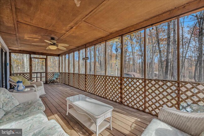 Building Photo - 67 Tranquil Way