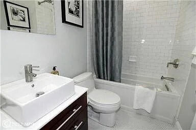 Building Photo - 2314 Ashmead Pl NW