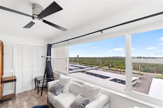 Building Photo - 1750 Benjamin Franklin Dr