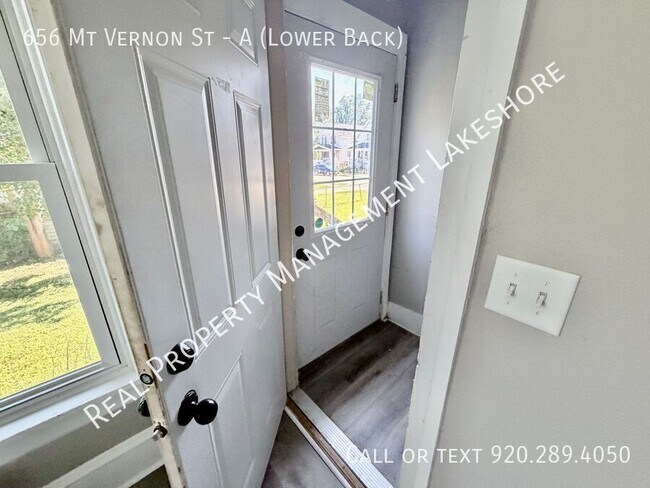 Building Photo - 656 Mt Vernon St