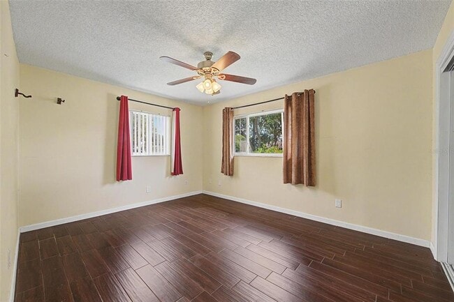 Building Photo - 4212 Gray Squirrel Ln