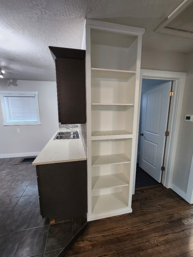 Building Photo - 3BR With Newer Updates