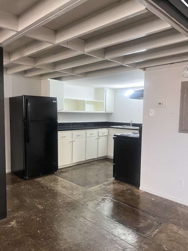 Building Photo - Harwood Lofts