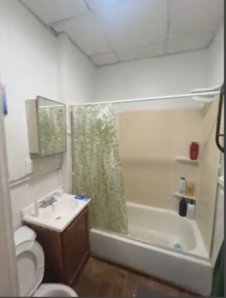 Building Photo - 26 Symphony Rd