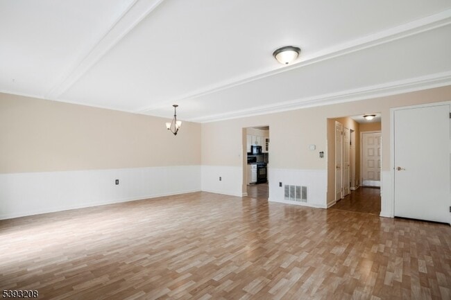 Building Photo - 180 Wildflower Ln