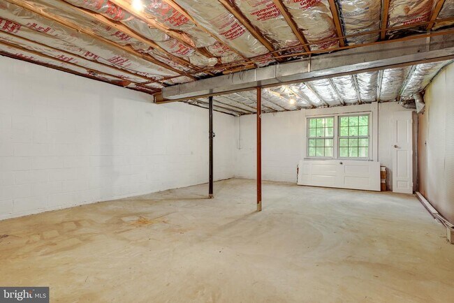Building Photo - 9622 Cinnamon Creek Dr