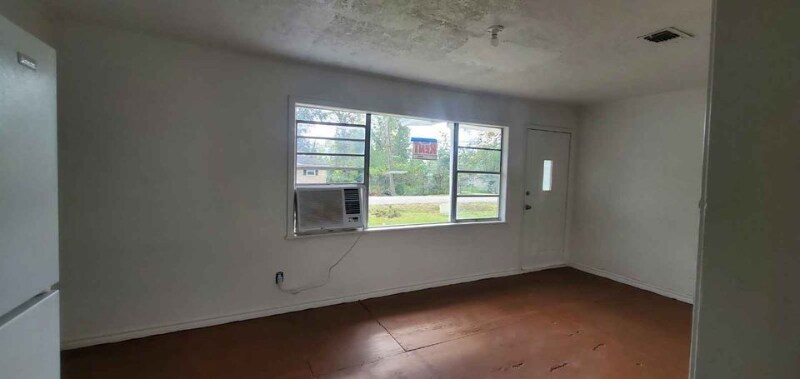 Building Photo - 2270 Johnson St