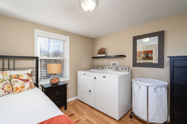 Building Photo - 487 Kentucky Ave