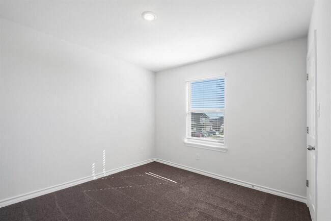 Building Photo - 108 Leatherleaf Dr