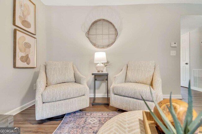 Building Photo - 4521 Coopers Creek Cir SE