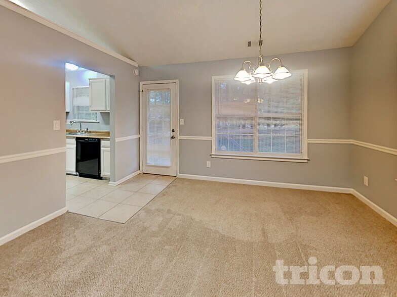 Building Photo - 641 Delay Way