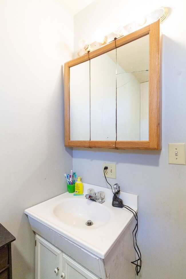 Building Photo - PRELEASING for AUGUST 2024! Dishwasher Inc...
