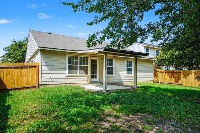 Building Photo - Westover Valley Single-Story on Greenbelt ...