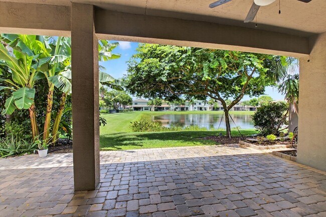 Building Photo - 8101 Ironstone Dr