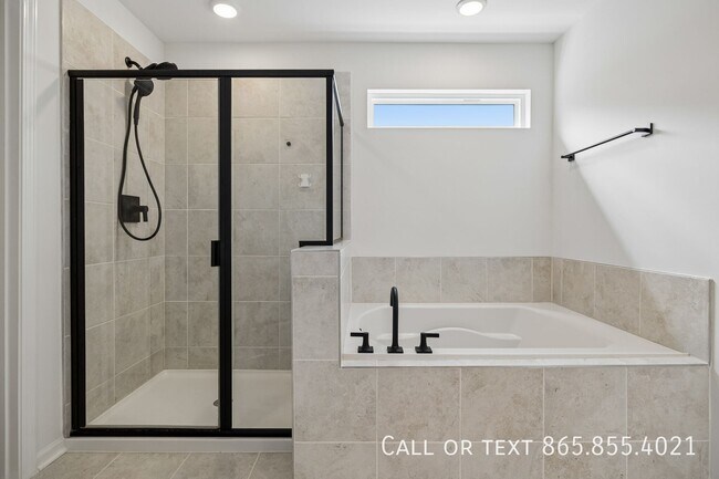 Building Photo - 515 Forsberg Ct