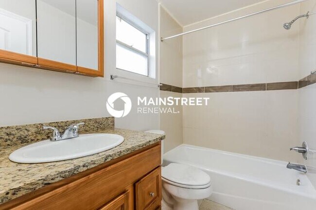 Building Photo - 3 Bedroom Pet-Friendly Home in Bartow, FL with Main Street Renewal