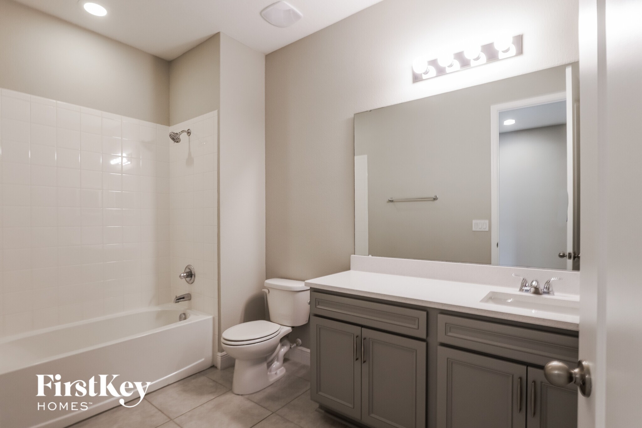 Building Photo - 1246 Stratton Ave