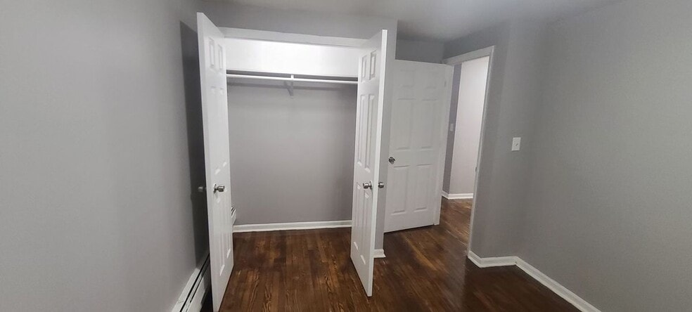 Building Photo - 6205 S Michigan Ave