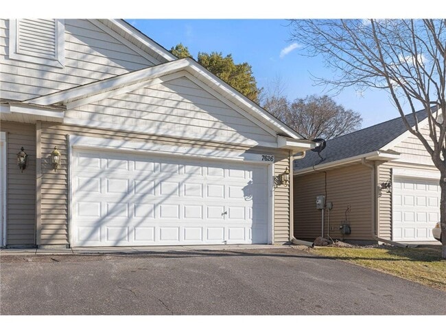 Building Photo - 7626 Fox Creek Ct
