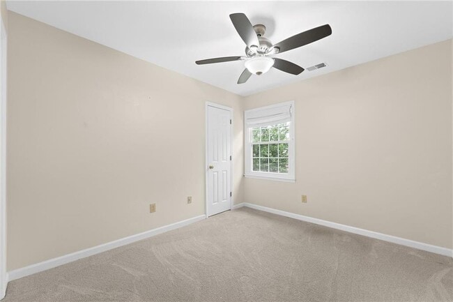 Building Photo - 4496 Windsor Oaks Dr