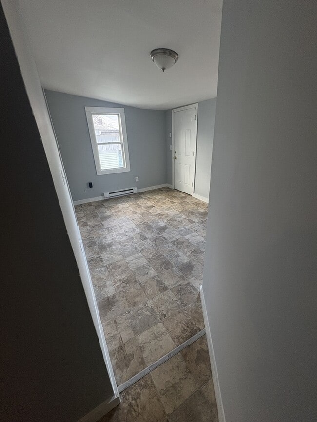 Building Photo - 39 Jane St