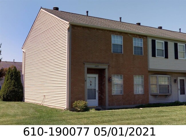 Primary Photo - 1627 Park Row Dr