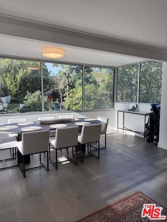 Building Photo - 865 Comstock Ave