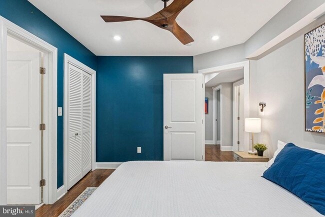 Building Photo - 718 Jackson St NE