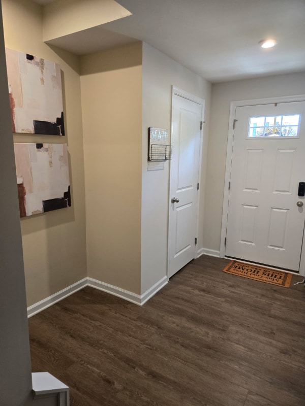 Building Photo - 4205 Shiner Ln