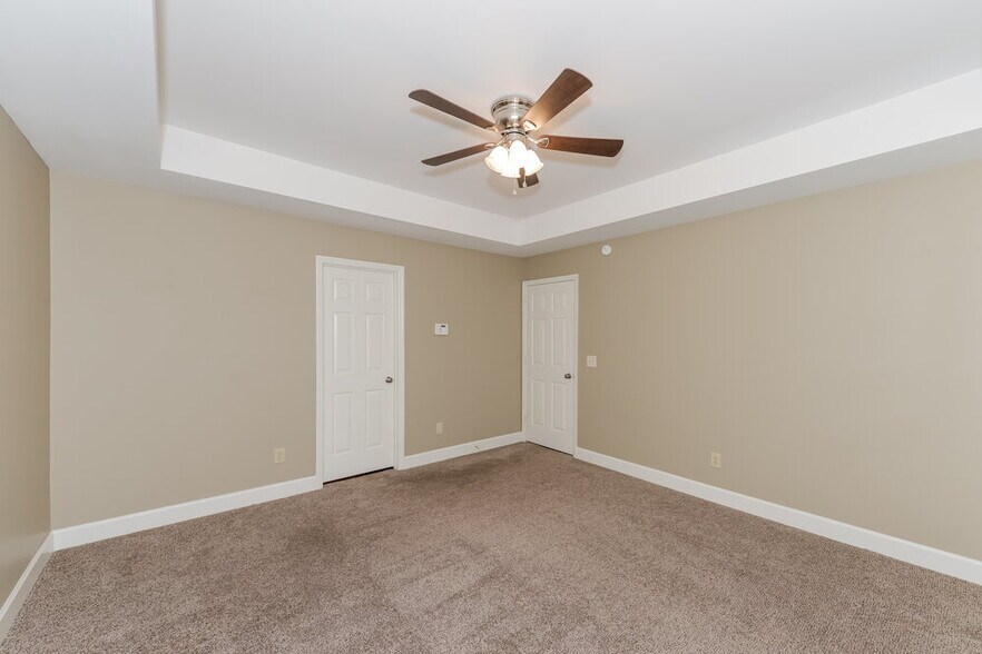 Building Photo - 1009 Nighthawk Ln