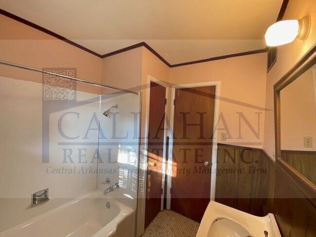 Building Photo - Lakewood 3 bedroom Home