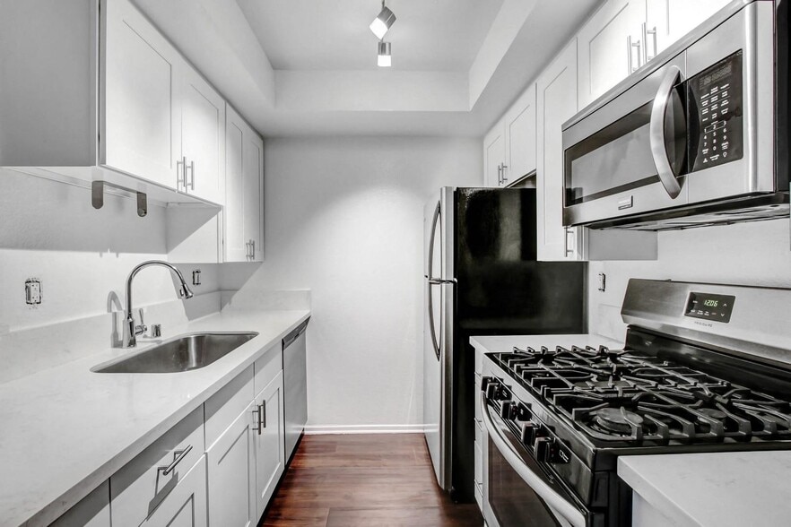 Building Photo - Franklin Place