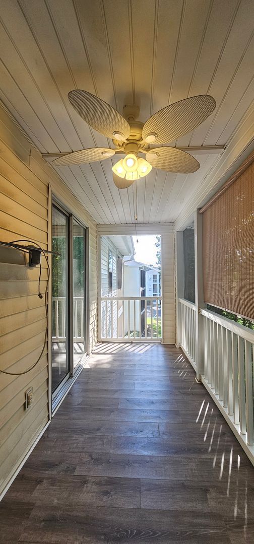 Building Photo - River Oaks Community
