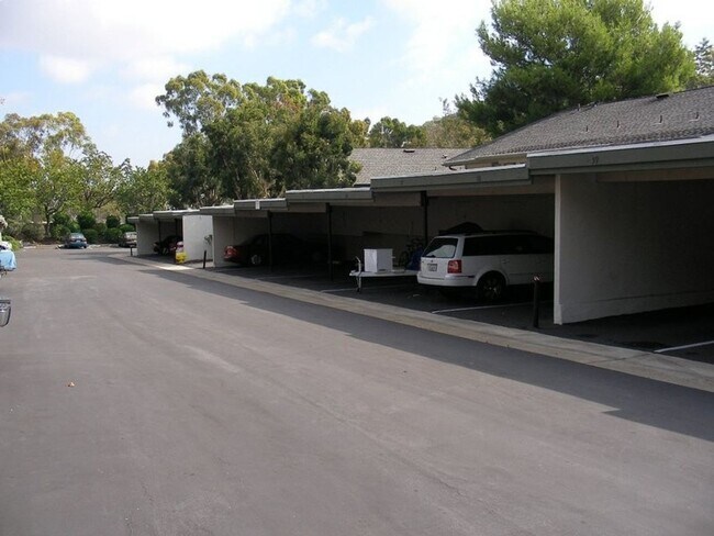 Building Photo - 23732 Hillhurst Dr