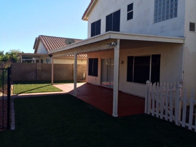 Building Photo - N 71st Ln.