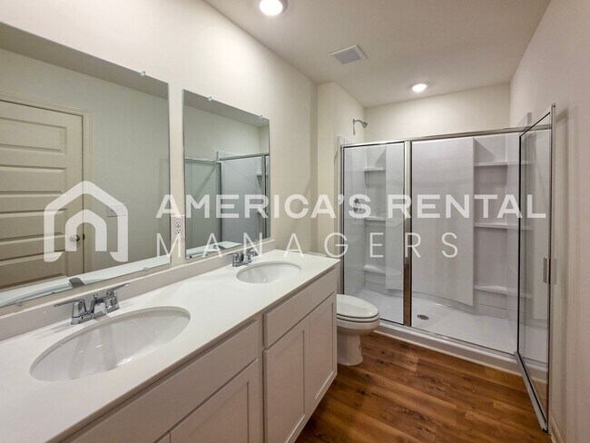 Building Photo - 556 Saddlewood Bnd