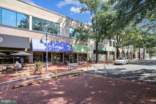 Building Photo - 2720 S Arlington Mill Dr