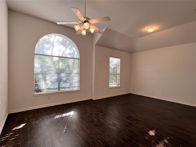Building Photo - 702 Willow Ridge Ct